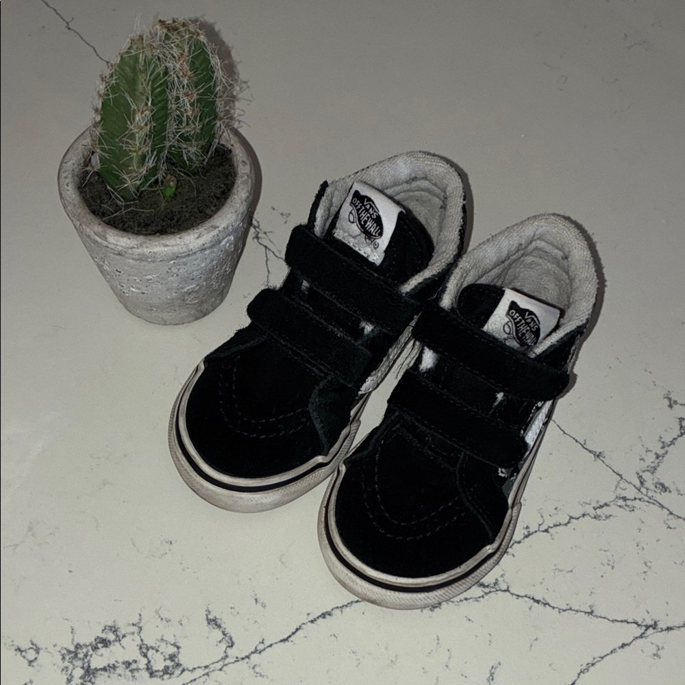 VANS OFF THE WALL DINO GLOW SKELETON SK8-MID 7.5 Toddler Dinosaur High top